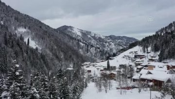 Dünyaca ünlü Ayder Yaylası’nda işletmeler ara tatile hazırlanıyor