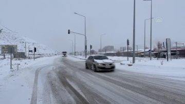 Boztepe kar yağışıyla beyaza büründü