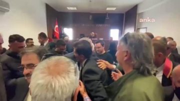 Fındıklı Belediye Başkanı Çervatoğlu Yargılandığı Davadan Beraat Etti: “Bizim Adımız da Soyadımız da Fındıklı Bizim”