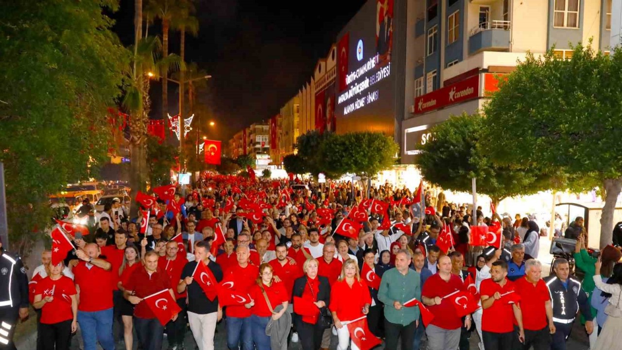 Alanya’da Cumhuriyet Bayramı’na büyük ilgi