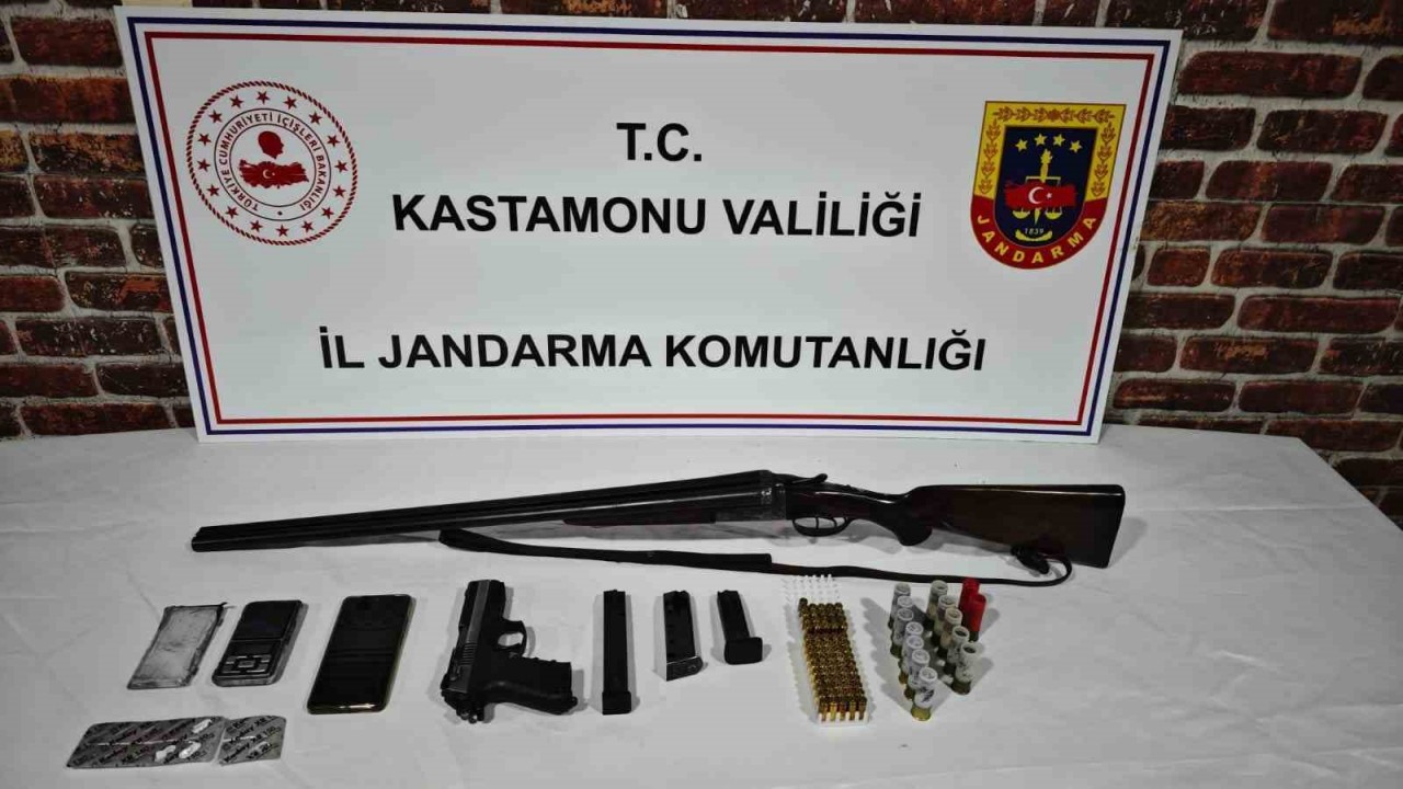 Kastamonu’da uyuşturucuyla yakalanan 2 kişi tutuklandı