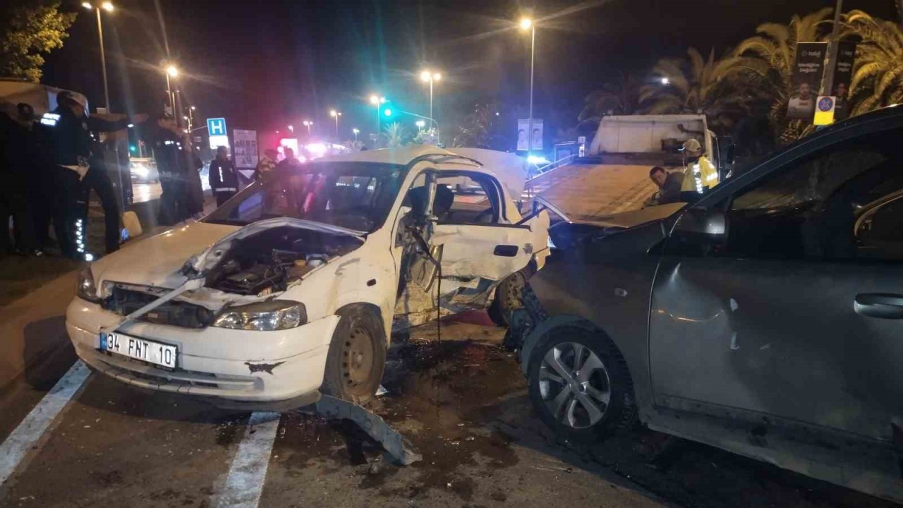 Maltepe’de trafik kazası: 2 yaralı