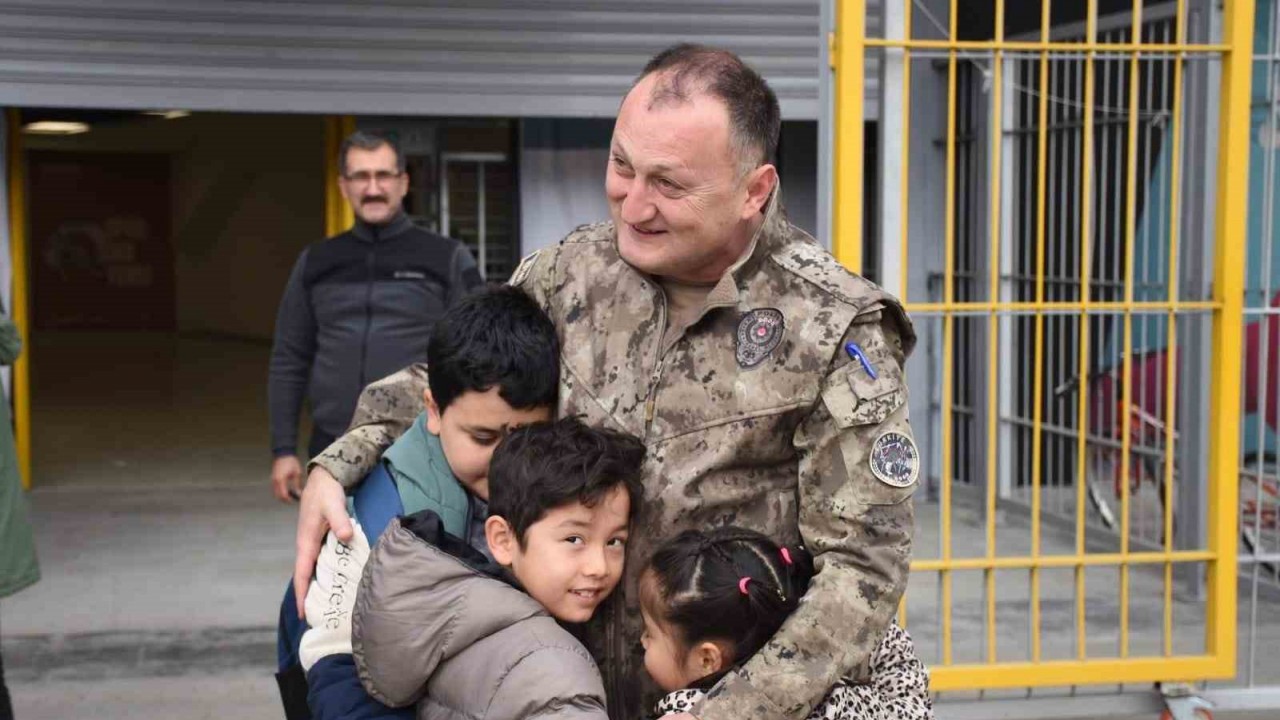 Emniyetten Terzibaba Sofrasına ziyaret – Gazete Rize / Rize Haber / Son Dakika Rize Haberleri