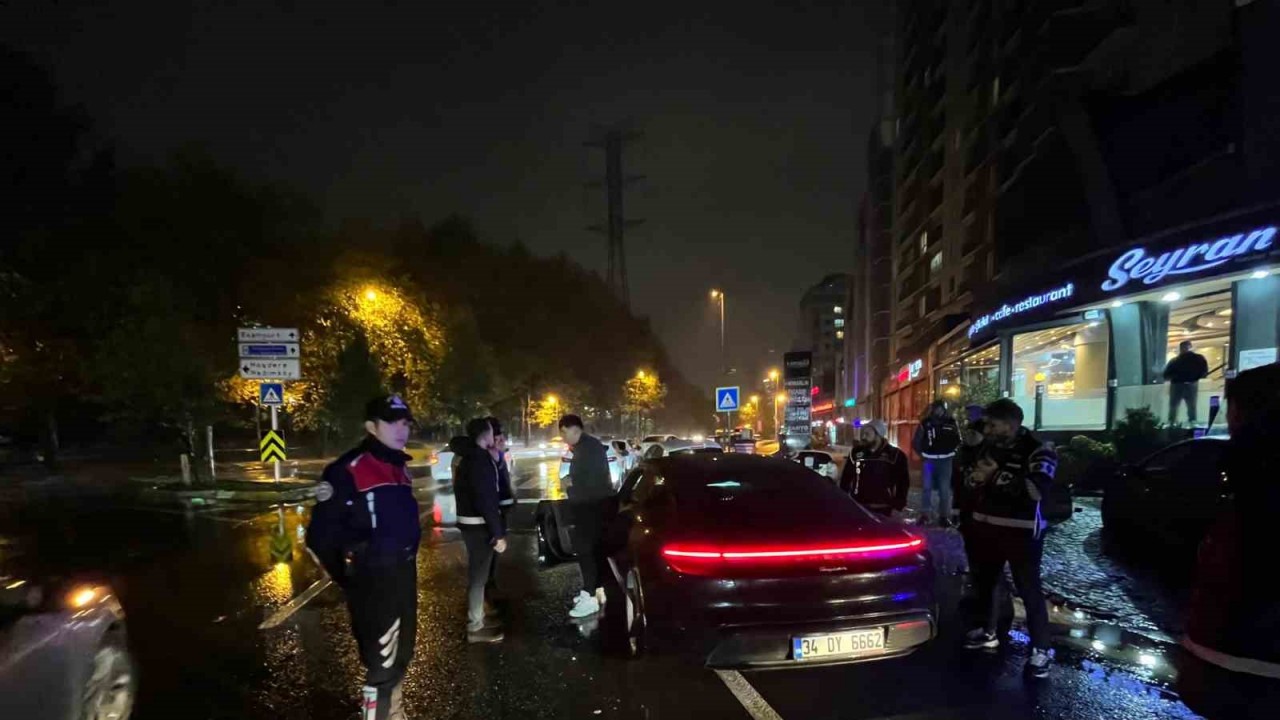 Esenyurt’ta polis ekiplerince genel asayiş uygulaması yapıldı